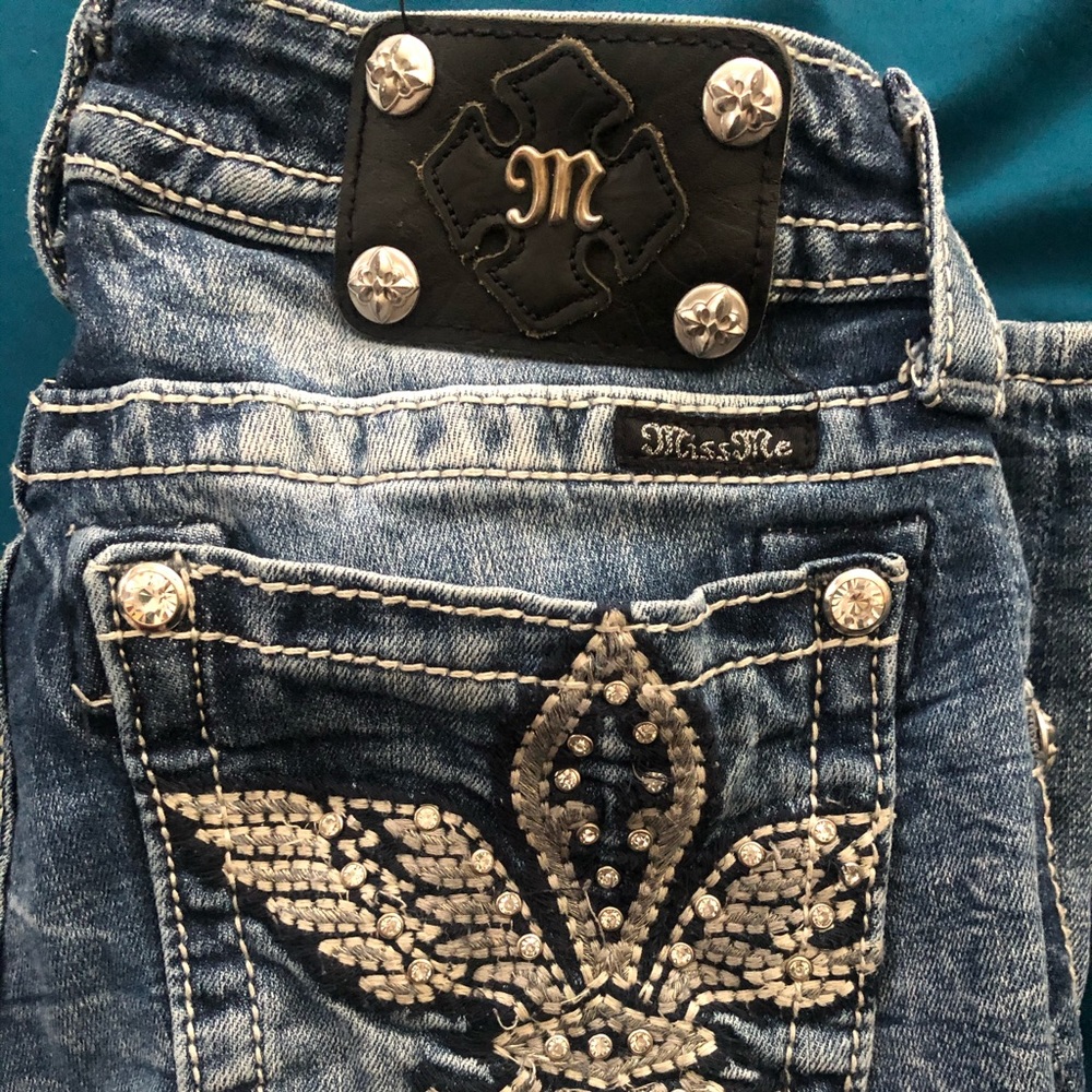 Miss Me Bermuda shorts